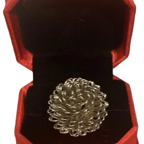 Large silver statement ring - Picture 1 of 2